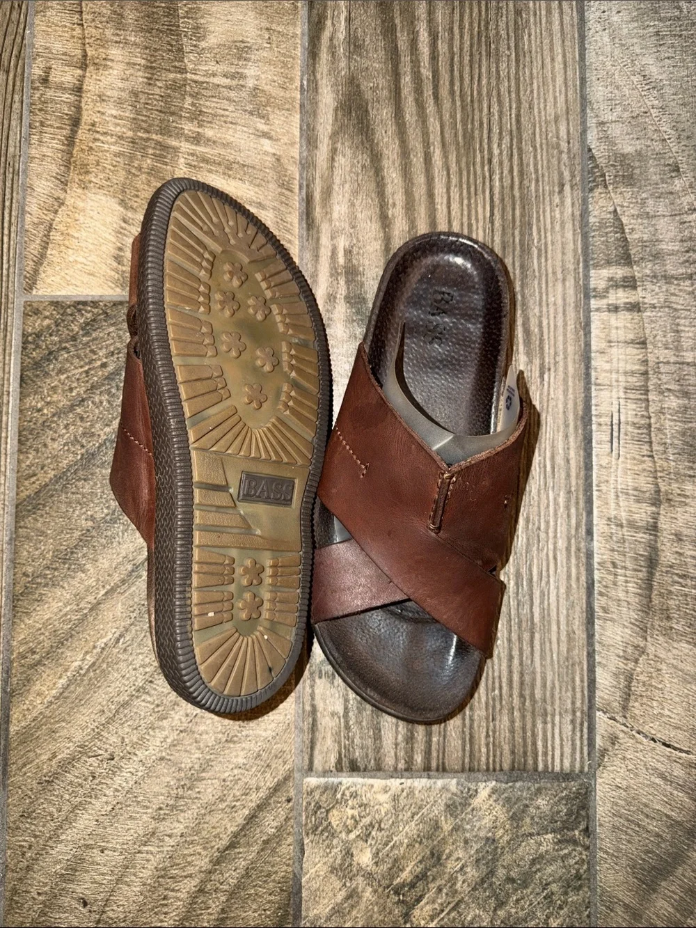 Bass Men’s Brown Leather Crossover Slide Sandals